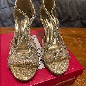 Glamorous Gold Heels with Strappy Design